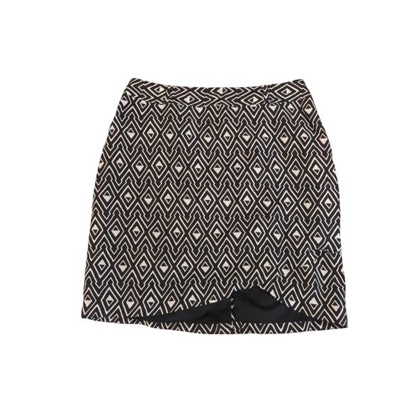WHITE HOUSE BLACK MARKET Silk Black White Geometric Diamond Print Skirt 4 Small - Picture 1 of 6